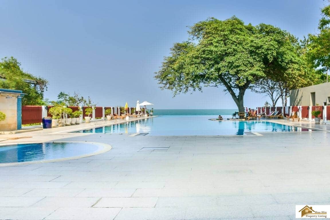 Spacious 3 Bed Hua Hin Condo Unit Offering Panoramic Sea View - 