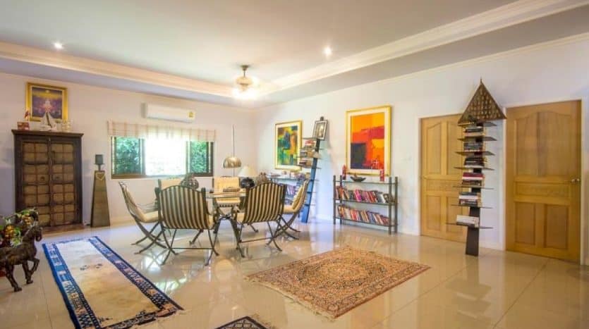Absolutely Stunning Property For Sale North Hua Hin