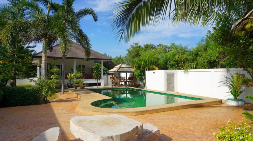 Pranburi Pool Villa For Sale On A Nice Sized Plot With Private River Frontage