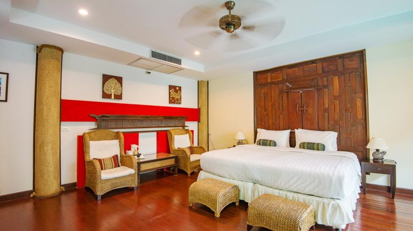 Hotel for Sale in Hua Hin, Just 300 meters from the Beach