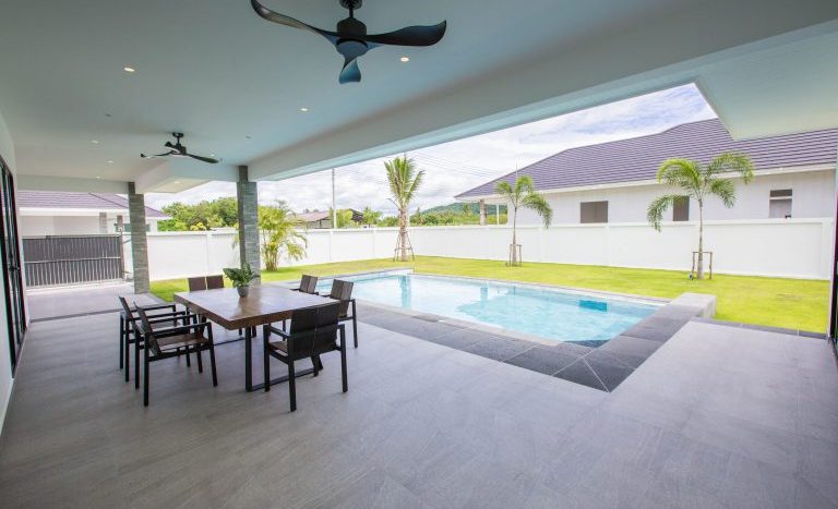 Highland Villas 3 Hua Hin Luxury Pool Villa For Sale Near Black Mountain Golf