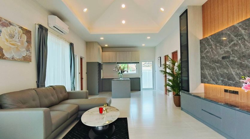 Stunning 3-Bedroom Villa with Private Pool for Sale in CoCo Hua Hin Project