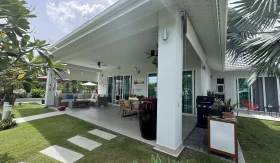 Award-Winning Baan Phu Thara Villa with Lush Garden for Sale in Hua Hin
