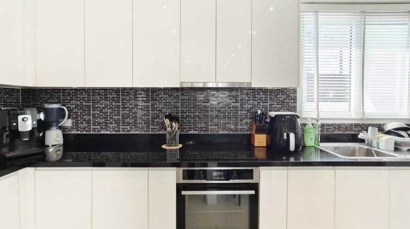 Luxurious 3-Bedroom Pool Villa for Sale in Smart House Valley, Hua Hin