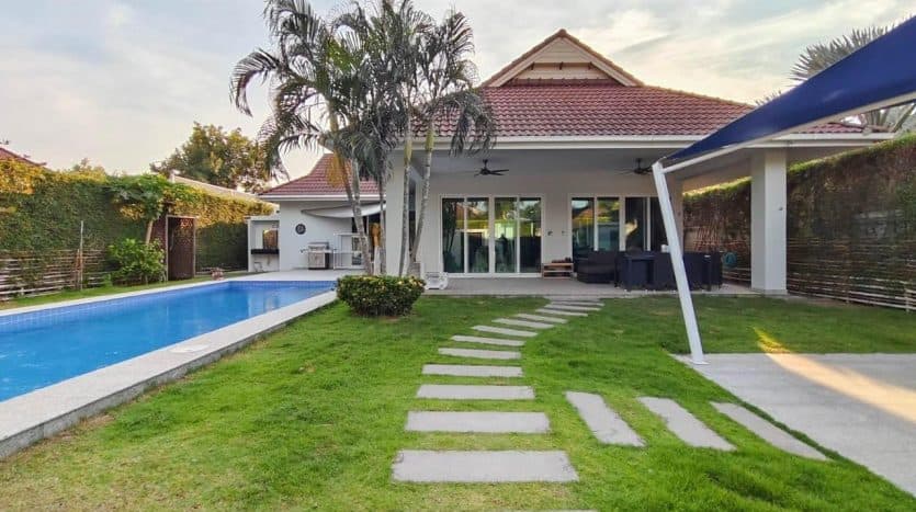Luxurious 3-Bedroom Pool Villa for Sale in Smart House Valley, Hua Hin
