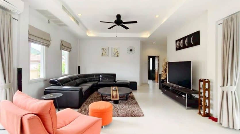 Ready to Move-in Luxury Pool Villa Near Golf Course for Sale In Hua Hin