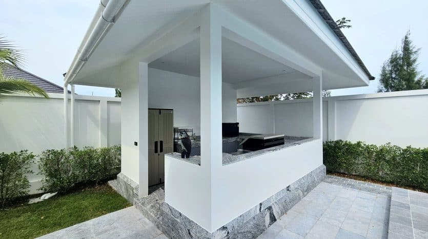 The Clouds 2 Premium Pool Villa for Sale in Hua Hin Soi 70