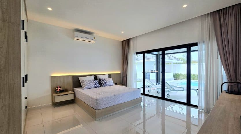 The Clouds 2 Premium Pool Villa for Sale in Hua Hin Soi 70