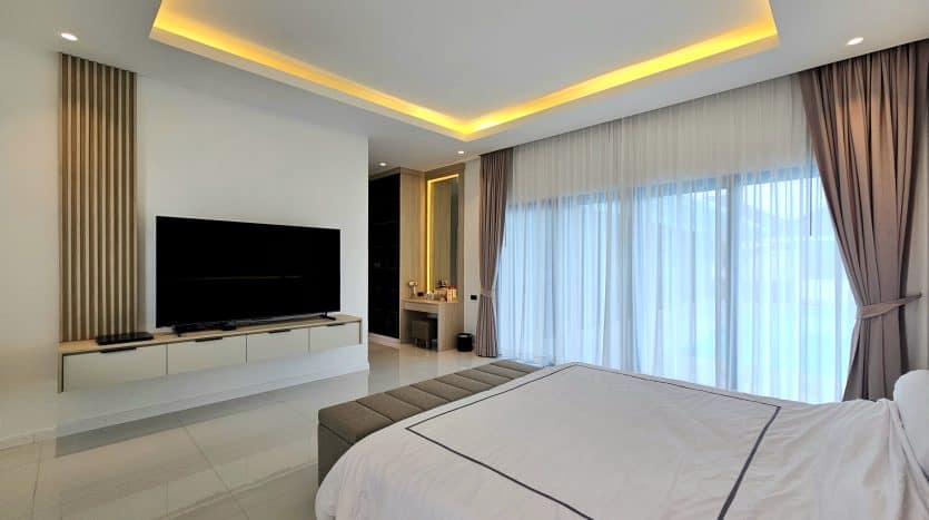 The Clouds 2 Premium Pool Villa for Sale in Hua Hin Soi 70