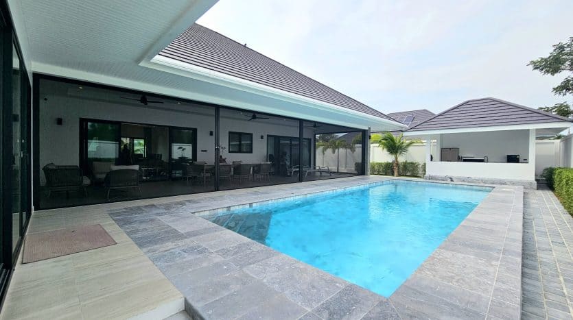 The Clouds 2 Premium Pool Villa for Sale in Hua Hin Soi 70