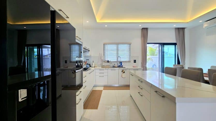 The Clouds 2 Premium Pool Villa for Sale in Hua Hin Soi 70