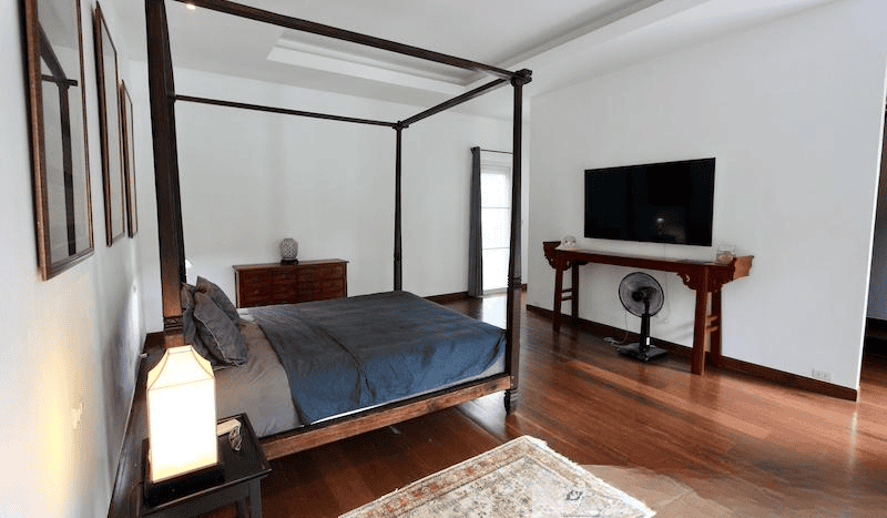 Luxury Pool Villa with Private Lake for Sale in Cha Am