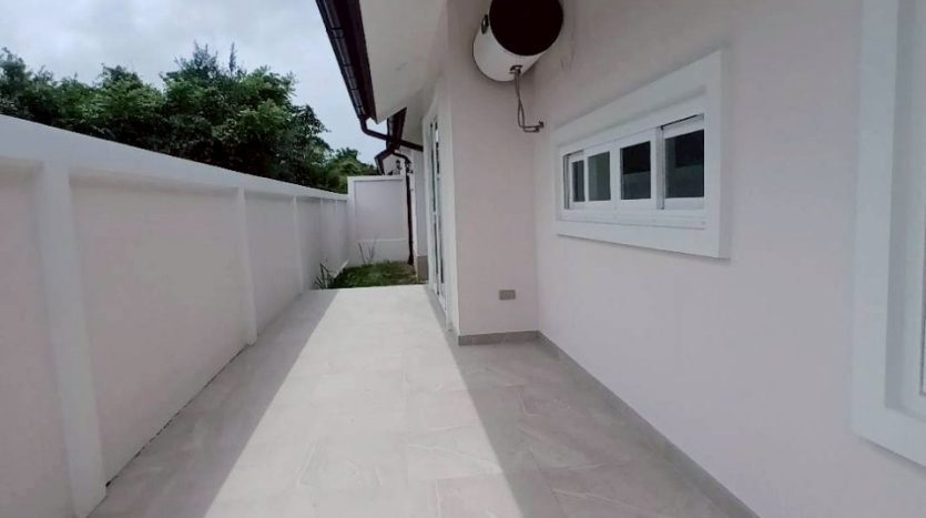 Modern 3-Bed Pool Villa for Sale with Premium Facilities in Hua Hin Grand Hills