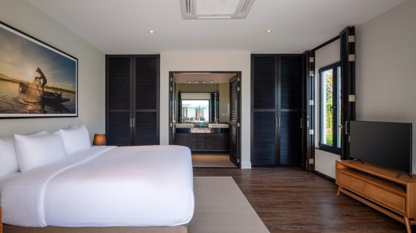 Bali Style 5-Bedroom Tanah Pool Villa for Sale at BelVida Estates in Hua Hin
