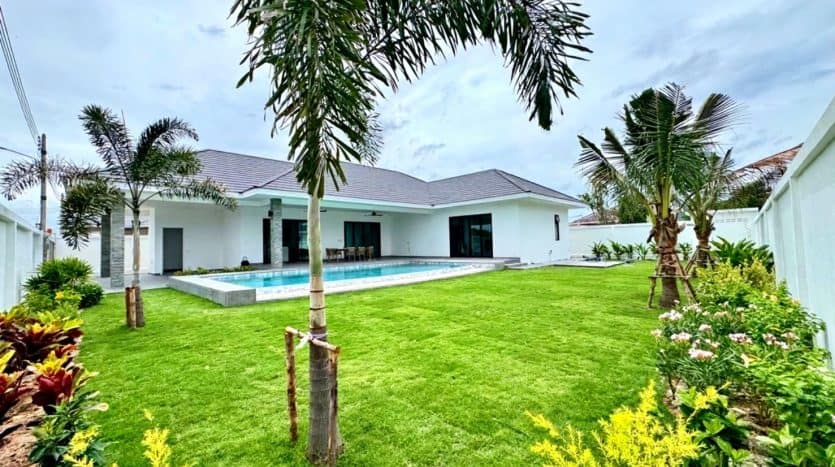 Brand New Luxury 3-Bedroom Pool Villa for Sale in Hua Hin Town