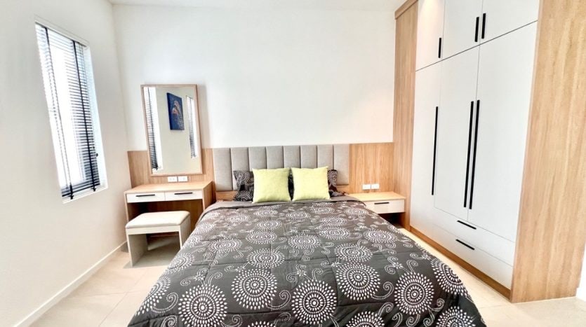 Brand New Luxury 3-Bedroom Pool Villa for Sale in Hua Hin Town