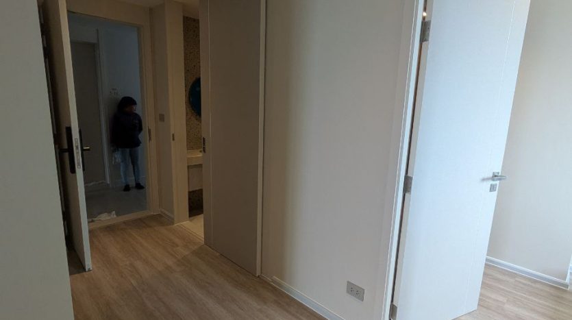 Premium High-Rise 2-Bedroom Condo for Sale in Hua Hin